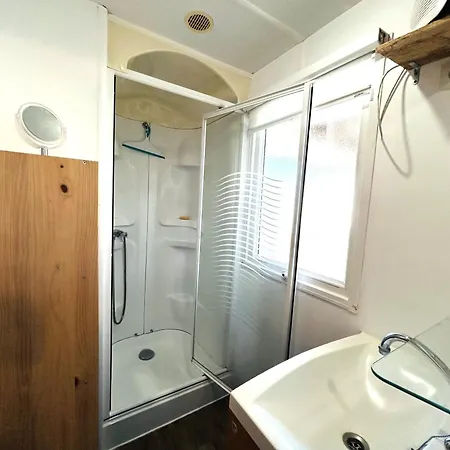 Mobile-home 6 Personnes Sur Terrain Prive A Guidel-plages - Rozven *