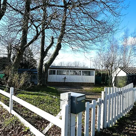Mobile-home 6 Personnes Sur Terrain Prive A Guidel-plages - Rozven Villa